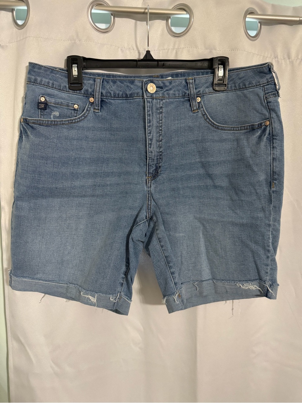 Women’s Seven7 Bermuda Shorts